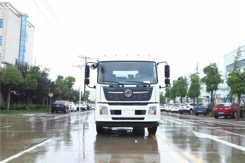 東風(fēng)天龍后八輪20噸噴霧車，國六綠化噴灑車